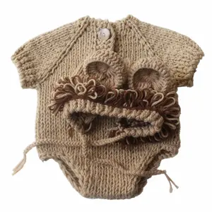 Fotografia neonato in posa Crochet Knit Lion Costume Baby Photo Shoot Hat pagliaccetto outfit