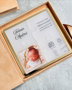 Boîte cadeau personnalisée pour baby shower, boîte en velours nude avec logo en lettres dorées 3D, puzzle en acrylique, carte d'invitation de naissance ou de baptême pour nouveau-né - Product Image 2