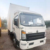 Nouveau camion léger Sinotruck Howo 4x2 à 6 roues et 10 tonnes pour le transport de marchandises en boîte, modèle 2026, en provenance de Chine, au Salvador