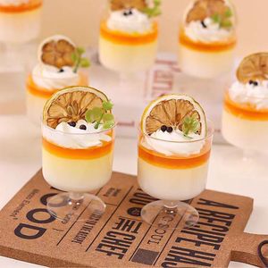 Copos de Plástico para Sobremesa com Colheres 5oz Mini Copo Transparente para Parfait Tigela Descartável para Aperitivos, Frutas, Sorvetes, Pudins e Uso em Festas - Product Image 3