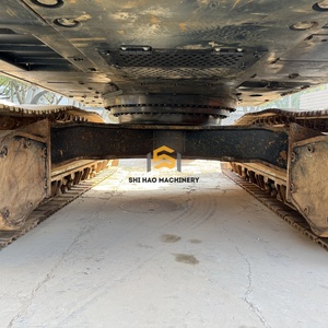 Excavatrice sur chenilles d'occasion Hyundai 520L-9VS avec peinture d'origine pour travaux miniers et terrassement à vendre - Product Image 3