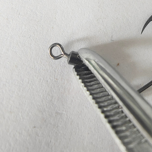 2 #   4 #   <span class=keywords><strong>6</strong></span> #   8 #   10 #   12 #   ตะขอเบ็ดตกปลาทูน่าแบบพรีเมียม พร้อมตัวหมุนและตะขอแบบมีรูสำหรับตกปลา - Product Image 5