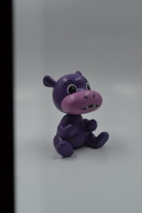 El hipopótamo bobblehead es un animal lindo y divertido, perfecto para el tablero de tu coche, la oficina o la decoración del hogar. - Product Image 5