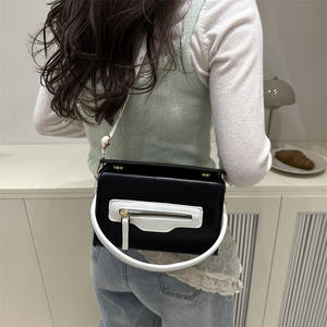 Sacs à bandoulière de luxe pour femmes en PU brillant, écologiques, tendance, à porter en bandoulière, pour le soir, motif géométrique, fermeture éclair - Product Image 3