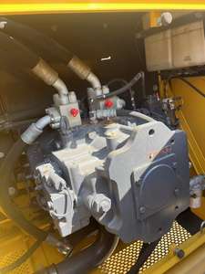 Excavatrice sur chenilles japonaise Komatsu PC850 d'occasion à vendre grande capacité 85 tonnes équipement lourd noyau moteur boîte de vitesses PLC - Product Image 2