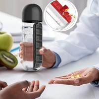 MEMOSAN 600ML Bouteille d'eau de voyage en plastique avec compartiment à pilules quotidien, double gobelet et rangement pour médicaments