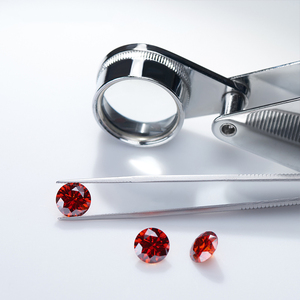 GRA認定ラボ作成 熱処理済み ブリリアントカット スカイレッドカラー VVS1 モアサナイト 卸売 5mm 8mm 10mm ルースストーン カラー - Product Image 3