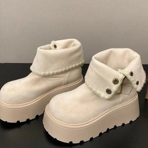 Mocasines de Hombre de Alta Calidad en Color Marrón, Hechos en Inglaterra con Cuero Lavado, Estilo Retro, con Cordones y Suela Goodyear, Impermeables - Product Image 1