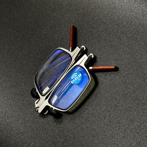 Nouvelles lunettes de <span class=keywords><strong>lecture</strong></span> pliables en métal avec embouts en bois de séquoia support de téléphone portable ultra-mince lunettes de <span class=keywords><strong>lecture</strong></span> pliables de <span class=keywords><strong>poche</strong></span> - Product Image 3