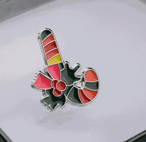 Ensemble de broches de Noël, épingles de revers, bijoux émaillés personnalisés (arbre de Noël, bonhomme de neige, flocon de neige, Père Noël, cloche) pour décoration et cadeau - Product Image 5