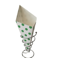 Bolsa a prueba de aceite del Tesoro verde Chips triangulares Conos de comida con bolsillo de inmersión Caja de churro Papel Kraft Conos de patatas fritas