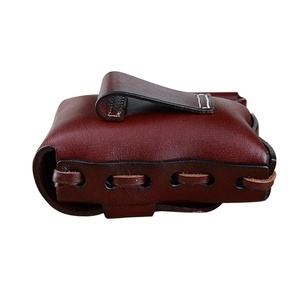 Pochette à cigarettes et tabac en cuir pleine fleur tanné végétal, format compact, en promotion - Product Image 4