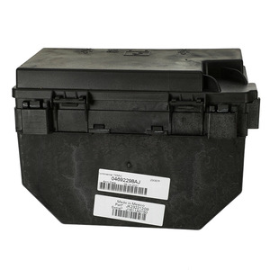 Mopar Fuse Box Assembly 4692298AJ For 2010 Jeep Wrangler 3.8L Engine <b>Control</b> - Product Image 4