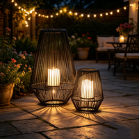 Lanterne solaire décorative portable et étanche pour jardin, en fer forgé, pour l'extérieur, avec bougie solaire, pour allées de jardin