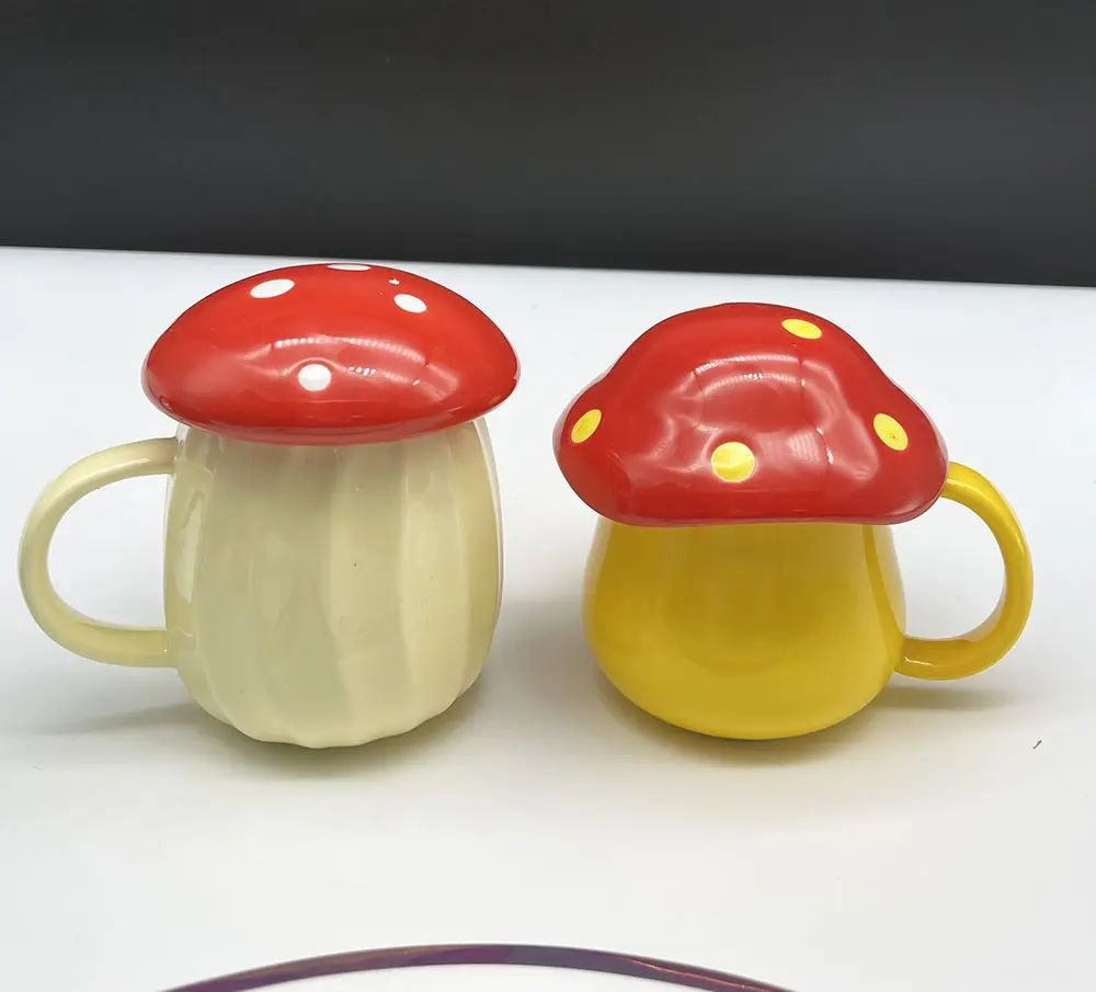 Tazza di ceramica di funghi carini tazza da colazione tazze da tè al latte di funghi dei cartoni animati