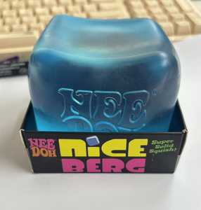 NeeDoh Nice Shiny Cube, Juguete Antiestrés Hecho de Material de Alta Densidad y Rebote Lento; Duradero y Perfecto para Apretar y Rebotar - Product Image 2