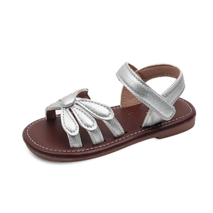 Nouvelles sandales plates florales de princesse pour bébé fille, collection été 2026, semelle souple pour la plage et les tenues décontractées, chaussures pour bébé fille, sandales pour filles - Product Image 2