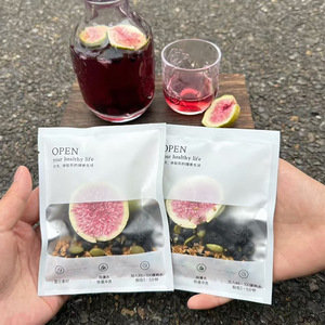 Sachets <span class=keywords><strong>de</strong></span> <span class=keywords><strong>thé</strong></span> aux fruits secs mélangés et aux graines : figue, mûre, haricot <span class=keywords><strong>noir</strong></span>, graines <span class=keywords><strong>de</strong></span> lin, graines <span class=keywords><strong>de</strong></span> citrouille. Granulés <span class=keywords><strong>de</strong></span> fruits secs mélangés, conditionnés individuellement pour la consommation quotidienne. - Product Image 4