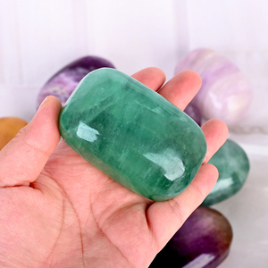 High Quality <b>Crystal</b> Palm Stone Natural Healing rainbow Fluorite Soap Tumbled Polished Candy Fluorite Big Tumble for Decoration - Product Image 4