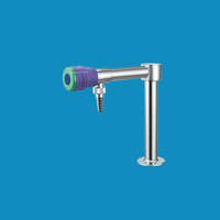 Robinet d'eau industriel simple avec tête en céramique, valve à col de cygne pivotante à 360° pour hôpital et école