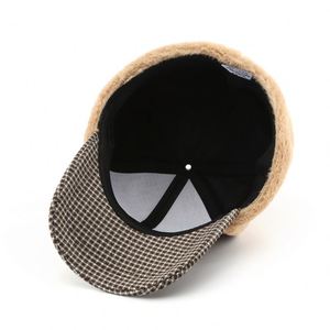 Casquette de baseball d'hiver personnalisée à carreaux avec protège-oreilles pour fabricants - Product Image 6