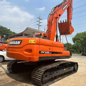 Excavadoras Usadas Originales Coreanas Doosan DX225LC de Segunda Mano, Doosan DH220LC DX225LC DH225LC en Stock para Venta en Shanghái - Product Image 1