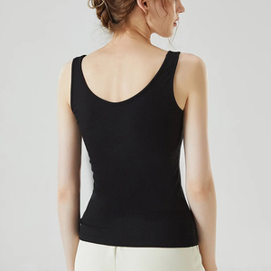 Débardeur décontracté personnalisé à col carré <span class=keywords><strong>pour</strong></span> <span class=keywords><strong>femme</strong></span> avec soutien-gorge intégré, camisole rembourrée à dos <span class=keywords><strong>en</strong></span> U <span class=keywords><strong>pour</strong></span> superposition estivale ou comme sous-vêtement. - Product Image 5