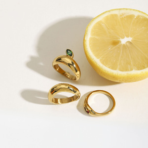 New Style Herz Liebe und Blattform Ring Rot Grün Zirkon Stapel ringe Edelstahl 18 Karat vergoldet Wasserdichter Schmuck - Product Image 3