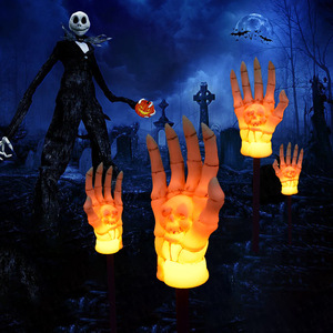 Halloween lumineux étanche fantôme main jardin paysage drôle main os ornements décoration atmosphère lumière - Product Image 3