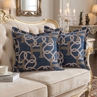 Housse de coussin décorative 50x50cm en chenille de luxe avec monogramme H et motif chaîne, accent orange élégant pour canapé, lit et décoration de salon