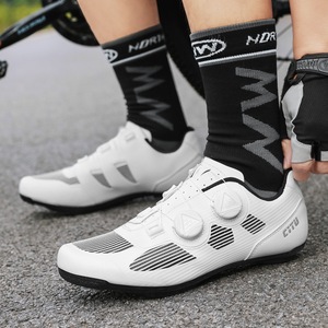 <span class=keywords><strong>Scarpe</strong></span> da <span class=keywords><strong>Ciclismo</strong></span> Leggere con Chiusura di Sicurezza per Uomo e Donna, per Bici da <span class=keywords><strong>Strada</strong></span> e Mountain Bike, Suola Rigida Antiscivolo per Fuoristrada, Vendita all'Ingrosso - Product Image 4
