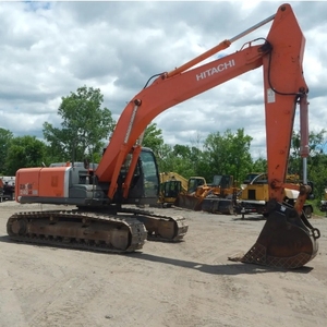 รถขุดไฮดรอลิกฮิตาชิมือสอง ปี 2023 รุ่น 24 ตัน ราคาถูก รับประกัน 12 เดือน - Product Image 2