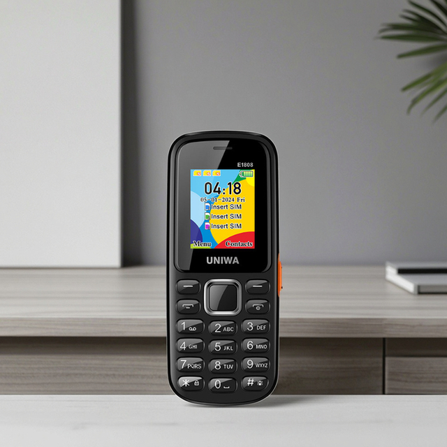New Triple Standby 1.77 Inch Screen 800mAh Battery T9 Keypad UNIWA E1808 Wholesale Low Price 3 SIM Card Phone
