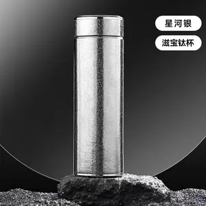 Titan Außenwasserreinigungsflaschen Premiumbecher