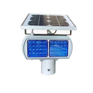 Deux groupes de feux de circulation solaires LED à double face rouge et bleu alternés avec protection IP54 et fonctionnement 24h/24 - Product Image 2