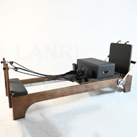 Reformer de Pilates Ajustable de Madera de Nogal Negro, Duradero, Mejora el Equilibrio Corporal para Entrenamientos en Casa y Gimnasio, Ecológico