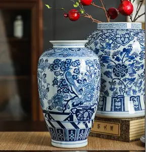 Desain Baru 2022 Vas Bulat Keramik Biru dan Putih Lukisan Ikan Jahe Jar untuk Dekorasi Rumah