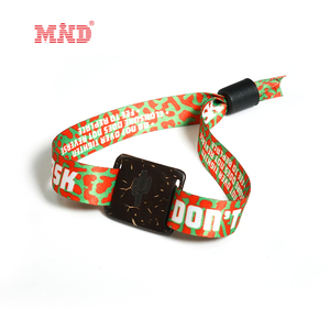 <span class=keywords><strong>NFC</strong></span> <span class=keywords><strong>Mifare</strong></span> cổ điển Ev1 <span class=keywords><strong>1K</strong></span> vỏ dừa chip dệt tổ chức sự kiện vé Vòng đeo tay - Product Image 3