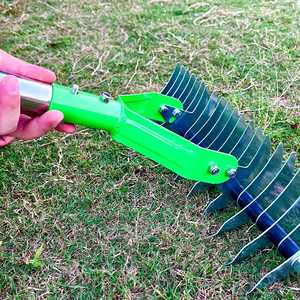 Râteau à désherbeur de gazon télescopique réglable, outil de scarification de jardin à dents courbées en acier inoxydable - Product Image 6