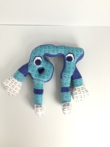 Steal a Brainrot Game 67 Plushie Cute House # 9 jouets personnalisés avec rembourrage en polyester et coton PP pour enfants - Soulagement du stress - Product Image 3