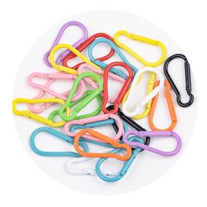 Mousqueton en alliage Yiwu en forme de gourde, crochet porte-clés à ressort, usage universel, peint en couleur - Product Image 5