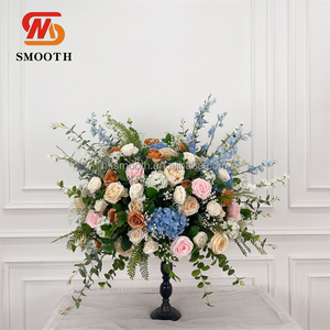 ลูกบอลดอกไม้ประดิษฐ์ขนาดใหญ่แบบกำหนดเองสำหรับตกแต่งโต๊ะงานแต่งงาน ลูกบอลดอกไม้ผ้าไหมสีเขียวสำหรับงานปาร์ตี้ - Product Image 1