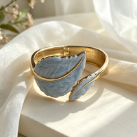 Nouveau Bracelet Femme Haut de Gamme en Cloisonné Feuille, Style Européen et Américain, Luxe Léger et Polyvalent