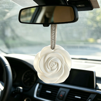 Diffuseur d'huiles essentielles en porcelaine artisanale en forme de fleur, parfum d'ambiance pour la maison, diffuseur suspendu en céramique parfumée, désodorisant pour voiture et armoire