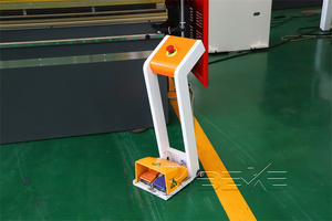 Tùy Chỉnh Máy Uốn 130ton 3200Mm 4 + 1 Trục Máy Uốn Điện Thủy Lực CNC Báo Chí Phanh - Product Image 2