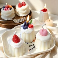 Handgemaakte sojawas fruitcake geurkaars hartvormig aardbeienroom dessert simulatie voedsel aromatherapie kaars huisdecoratie