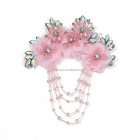 Applique florale 3D faite à la main avec strass, perles et pompons en cristal pour la décoration de vêtements, chaussures, sacs et robes de mariée DIY