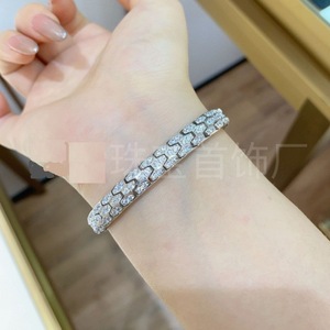 สร้อยข้อมือเงินแท้ 925 ลายหกเหลี่ยมประดับเพชรแบบไมโครเพฟ สำหรับผู้หญิง ของขวัญ เครื่องประดับ - Product Image 2