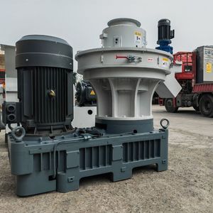 Machine à granulés de bois, machine à granulés de bois à matrice annulaire, machine à granulés de bois de 2 à 2,5 tonnes par heure - Product Image 2