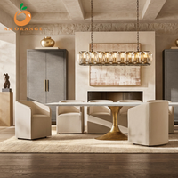 Chaise de salle à manger en bois au design minimaliste, avec structure en bois massif et accoudoirs festonnés, élégante, pour mobilier de villa et d'intérieur
